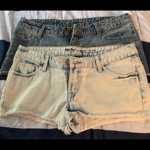 CLOSET BLOW OUT - 2 for 1 Denim Shorts!
